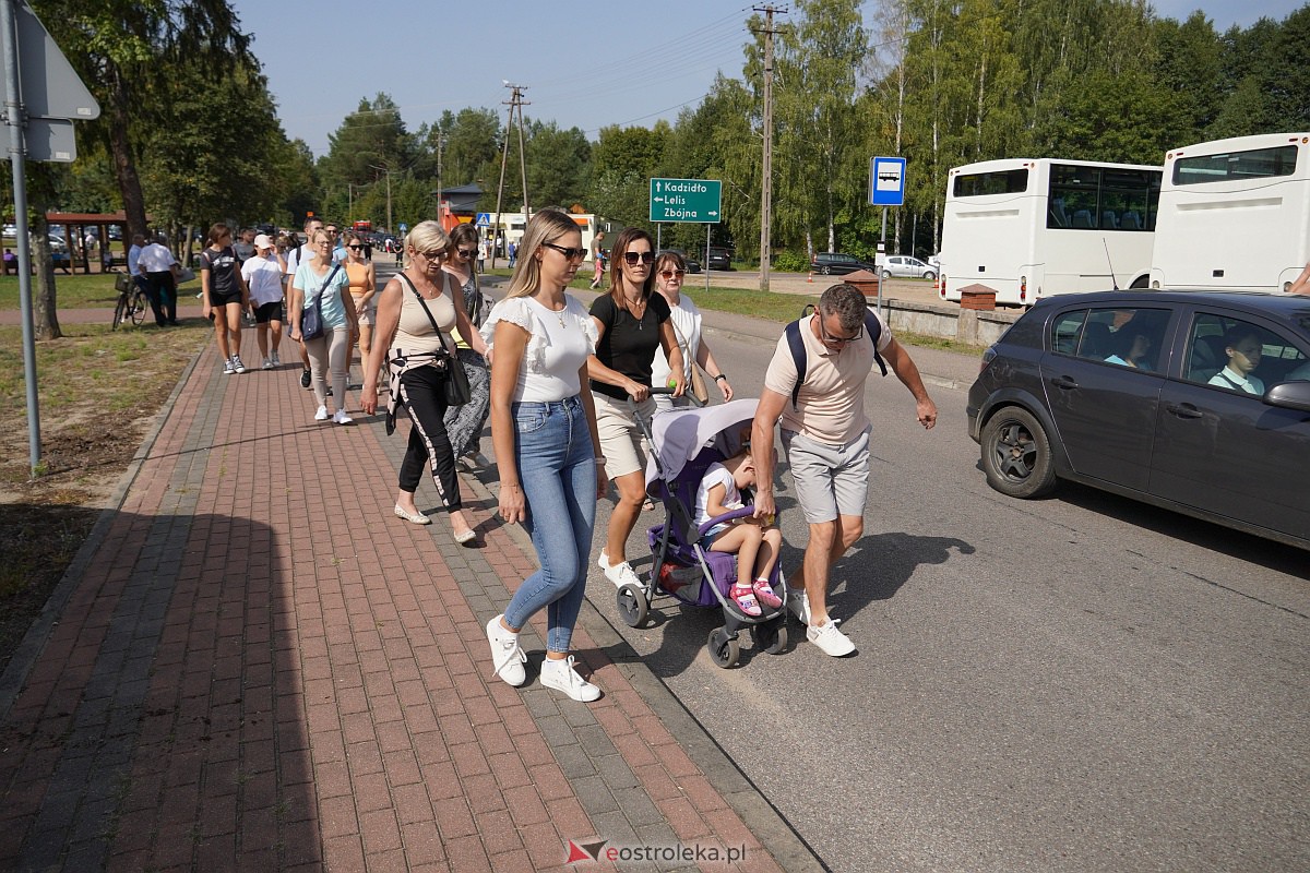 Pielgrzymka do Dąbrówki 2023 [10.09.2023] - zdjęcie #120 - eOstroleka.pl