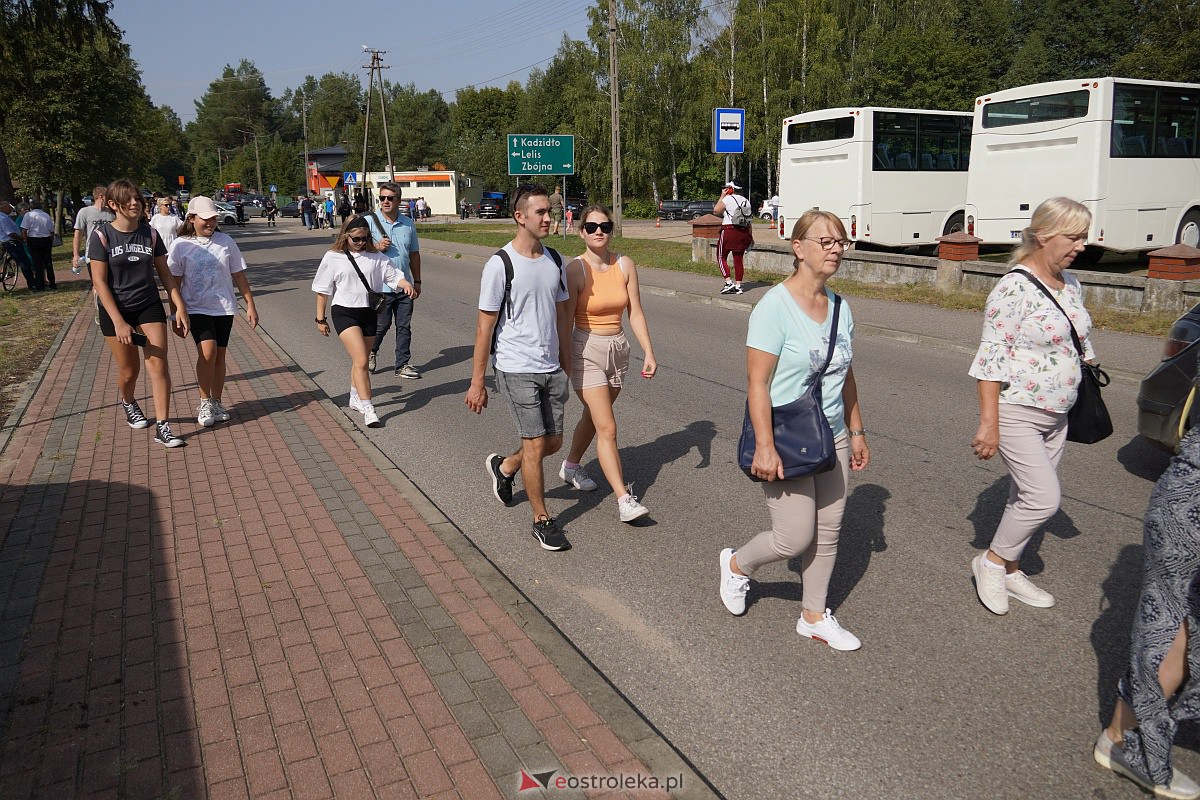 Pielgrzymka do Dąbrówki 2023 [10.09.2023] - zdjęcie #118 - eOstroleka.pl