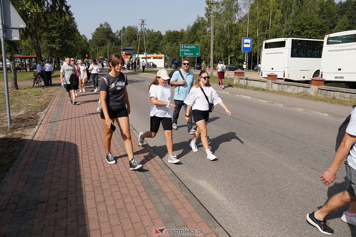 Pielgrzymka do Dąbrówki 2023 [10.09.2023] - zdjęcie #117 - eOstroleka.pl