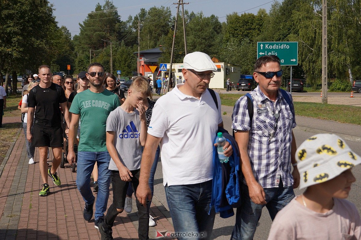 Pielgrzymka do Dąbrówki 2023 [10.09.2023] - zdjęcie #114 - eOstroleka.pl