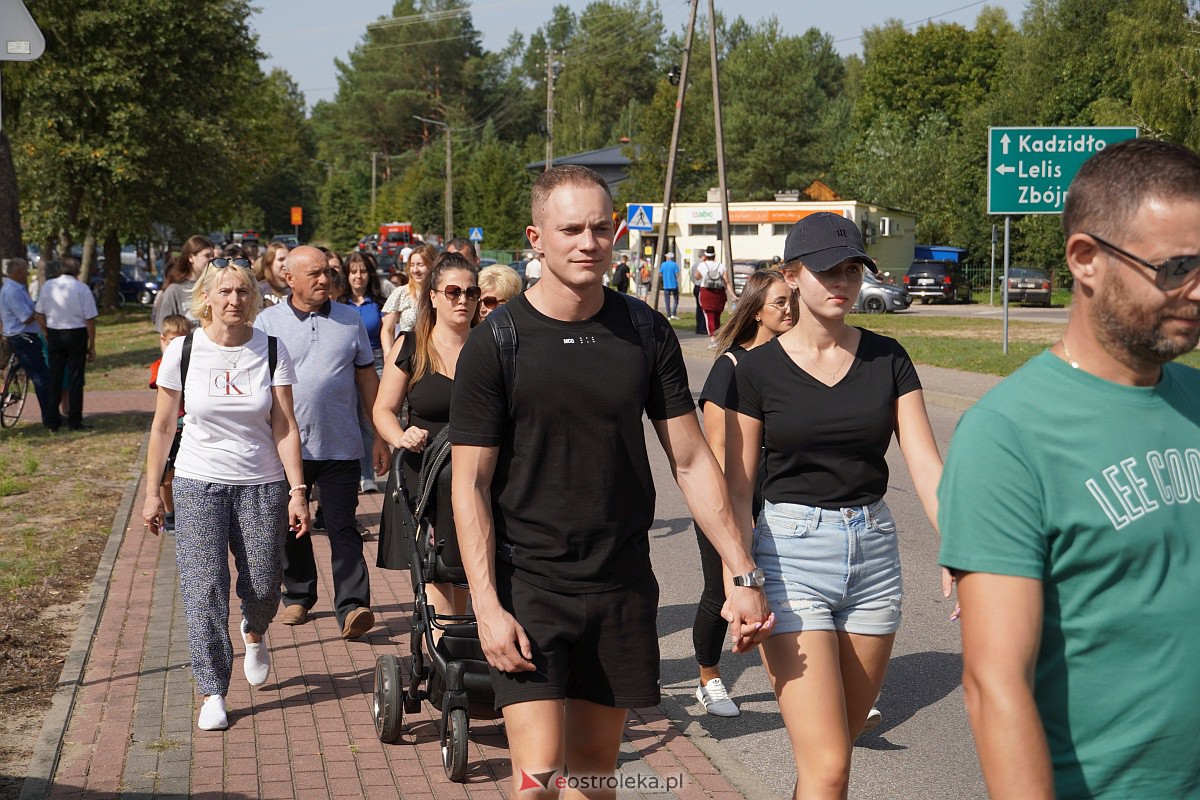 Pielgrzymka do Dąbrówki 2023 [10.09.2023] - zdjęcie #112 - eOstroleka.pl