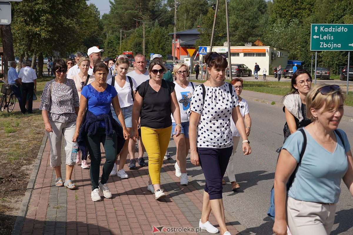 Pielgrzymka do Dąbrówki 2023 [10.09.2023] - zdjęcie #103 - eOstroleka.pl