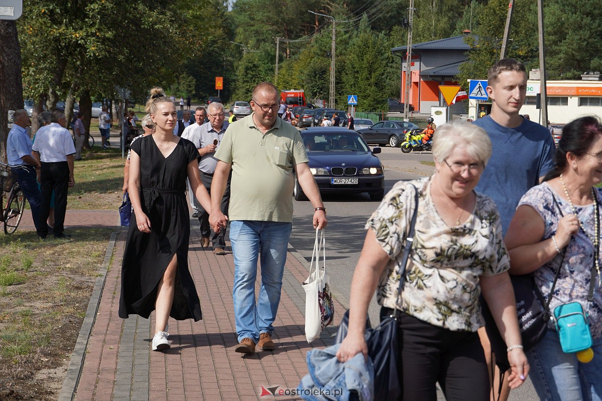 Pielgrzymka do Dąbrówki 2023 [10.09.2023] - zdjęcie #92 - eOstroleka.pl
