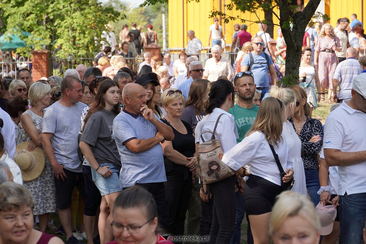 Pielgrzymka do Dąbrówki 2023 [10.09.2023] - zdjęcie #39 - eOstroleka.pl