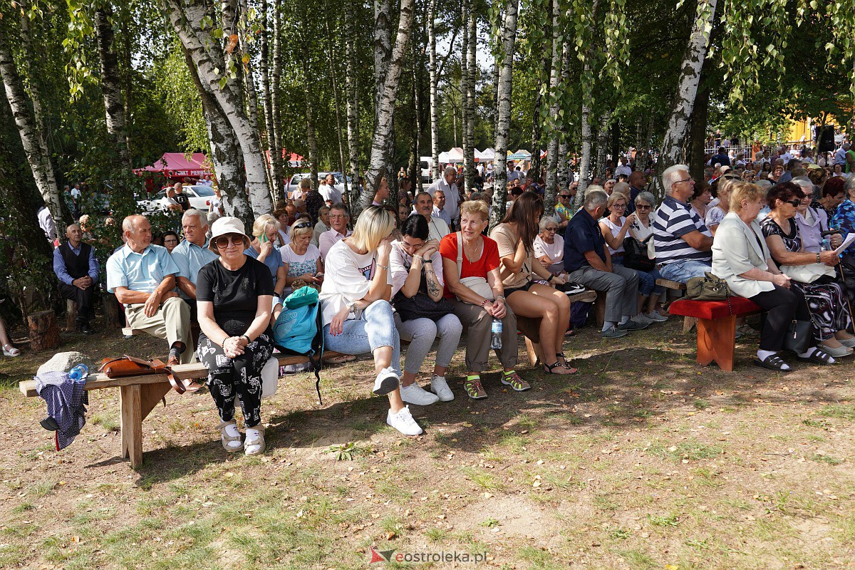 Pielgrzymka do Dąbrówki 2023 [10.09.2023] - zdjęcie #6 - eOstroleka.pl