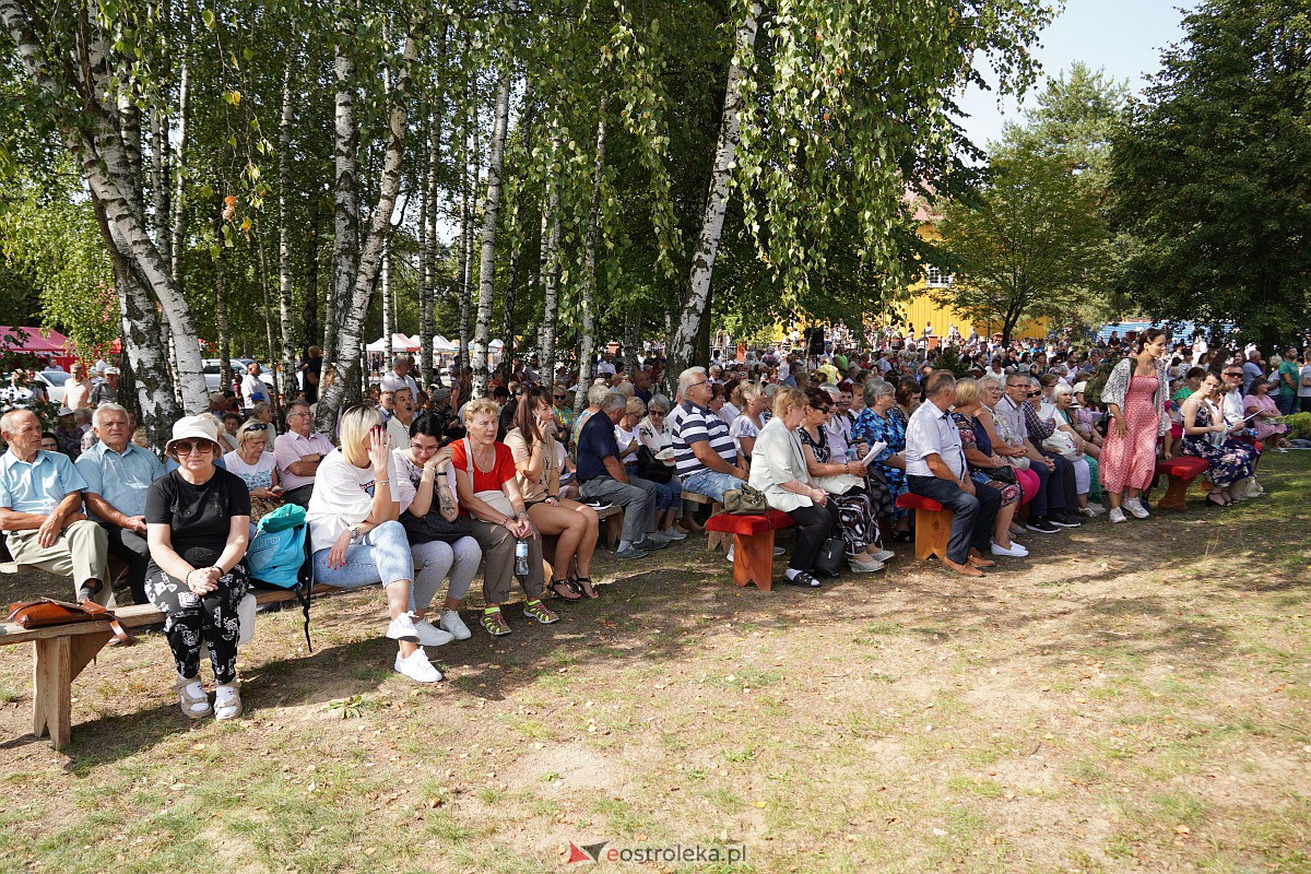 Pielgrzymka do Dąbrówki 2023 [10.09.2023] - zdjęcie #4 - eOstroleka.pl
