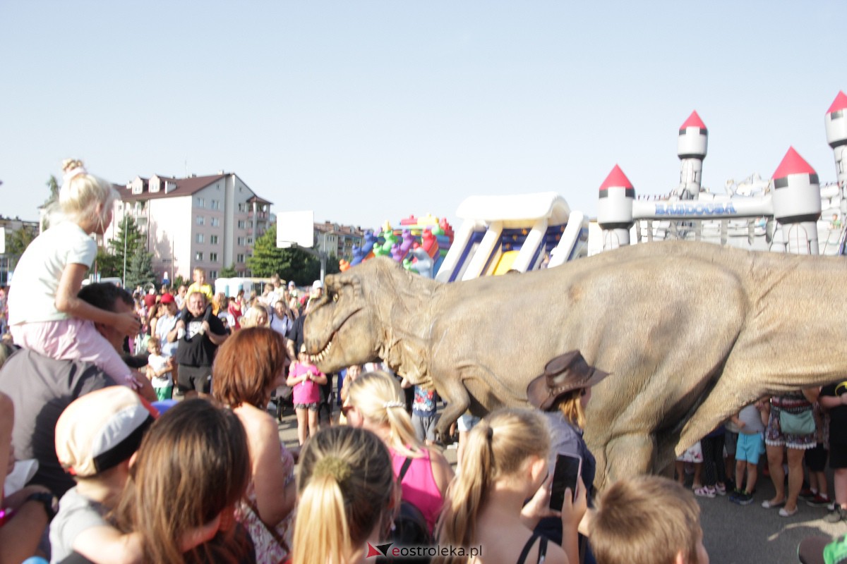 Festyn rodzinny na Osiedlu Centrum. Oko w oko z dinozaurem [10.09.2023] - zdjęcie #93 - eOstroleka.pl