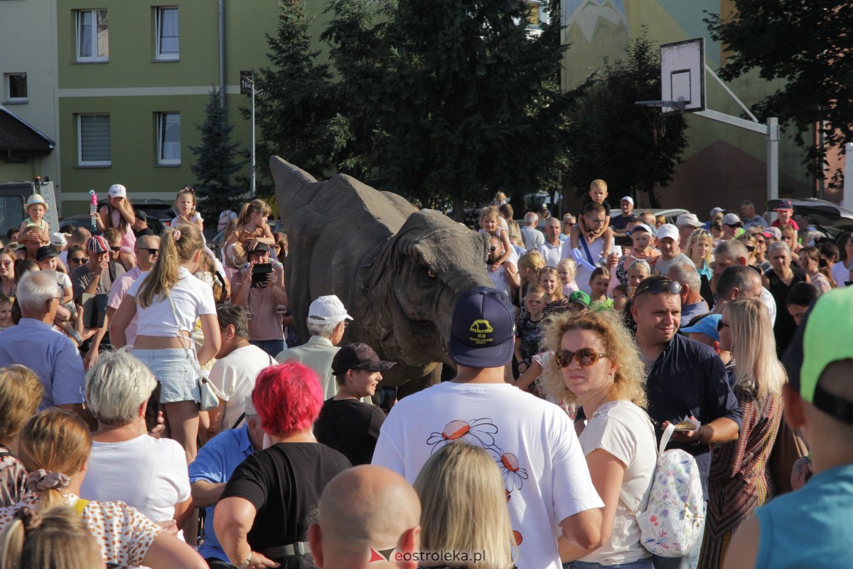 Festyn rodzinny na Osiedlu Centrum. Oko w oko z dinozaurem [10.09.2023] - zdjęcie #101 - eOstroleka.pl