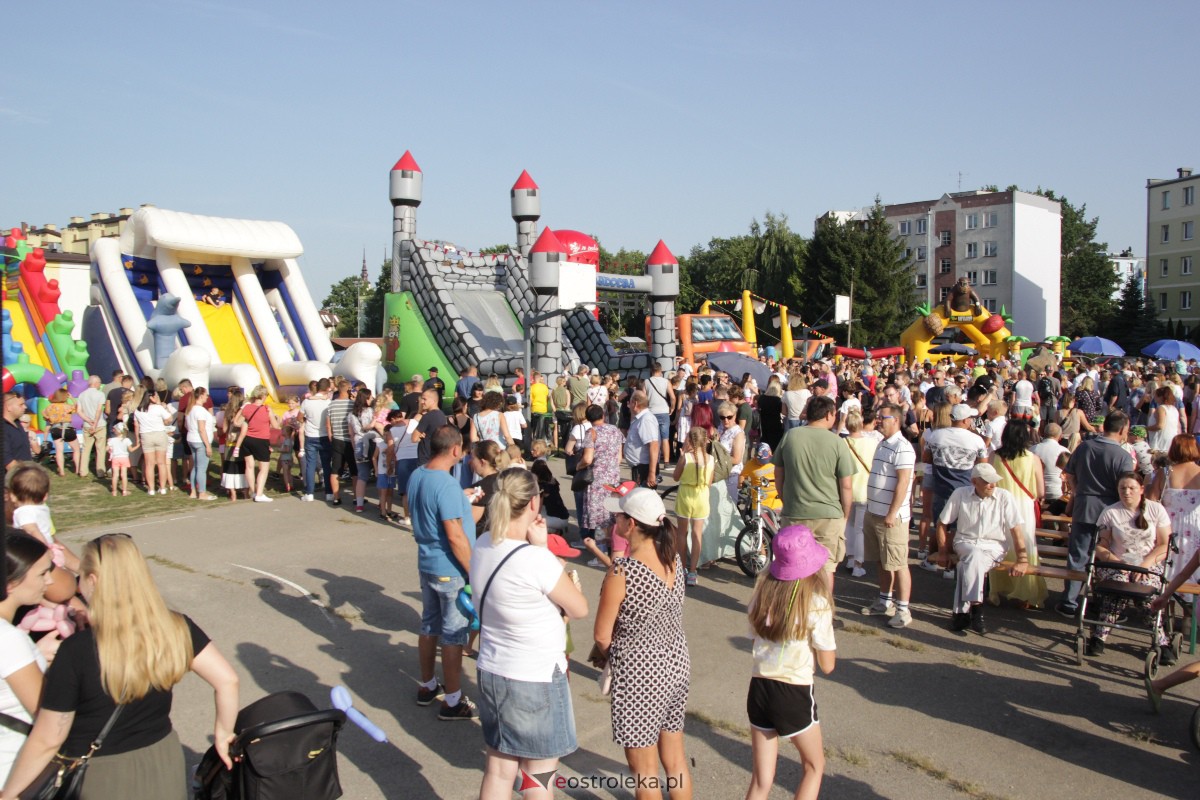 Festyn rodzinny na Osiedlu Centrum. Oko w oko z dinozaurem [10.09.2023] - zdjęcie #105 - eOstroleka.pl