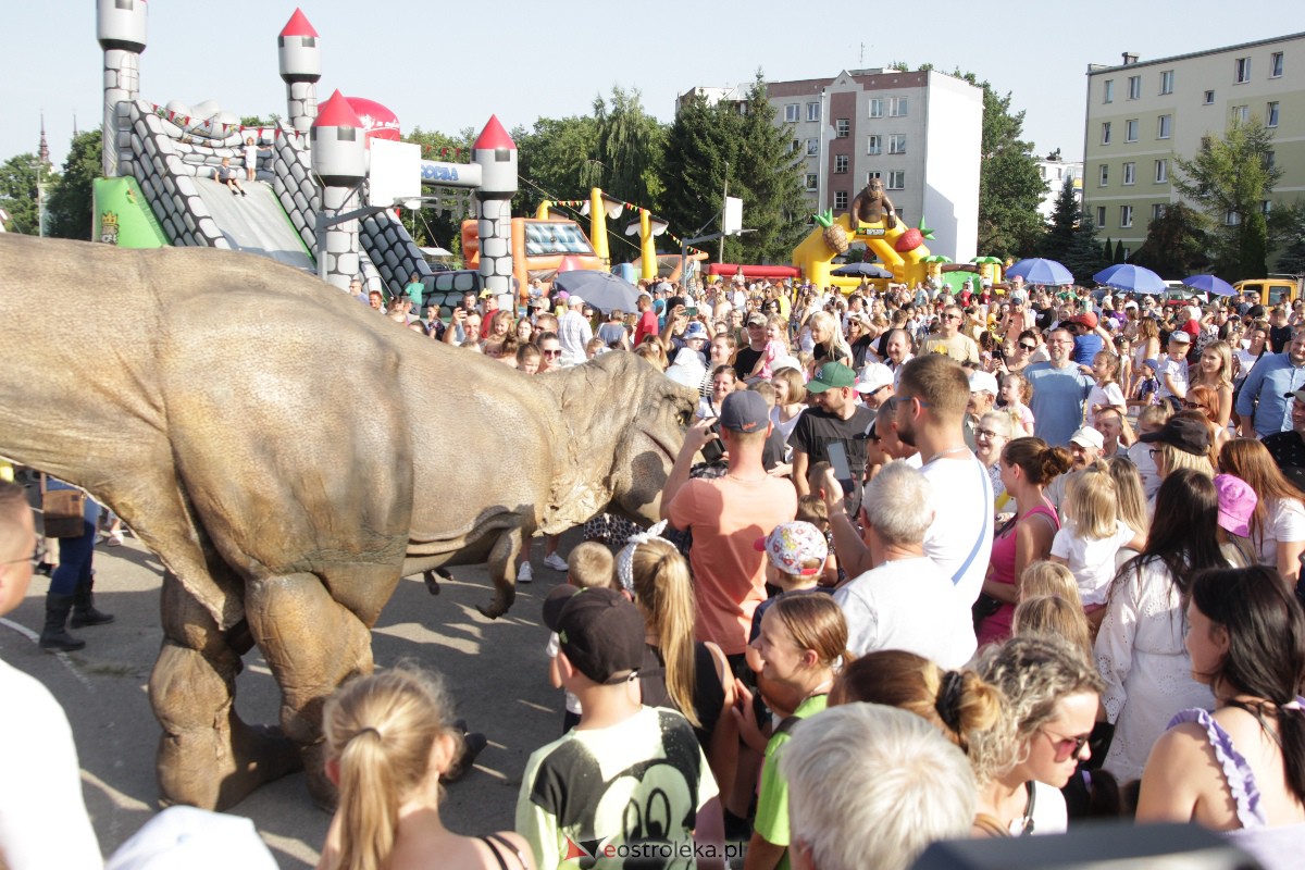 Festyn rodzinny na Osiedlu Centrum. Oko w oko z dinozaurem [10.09.2023] - zdjęcie #115 - eOstroleka.pl