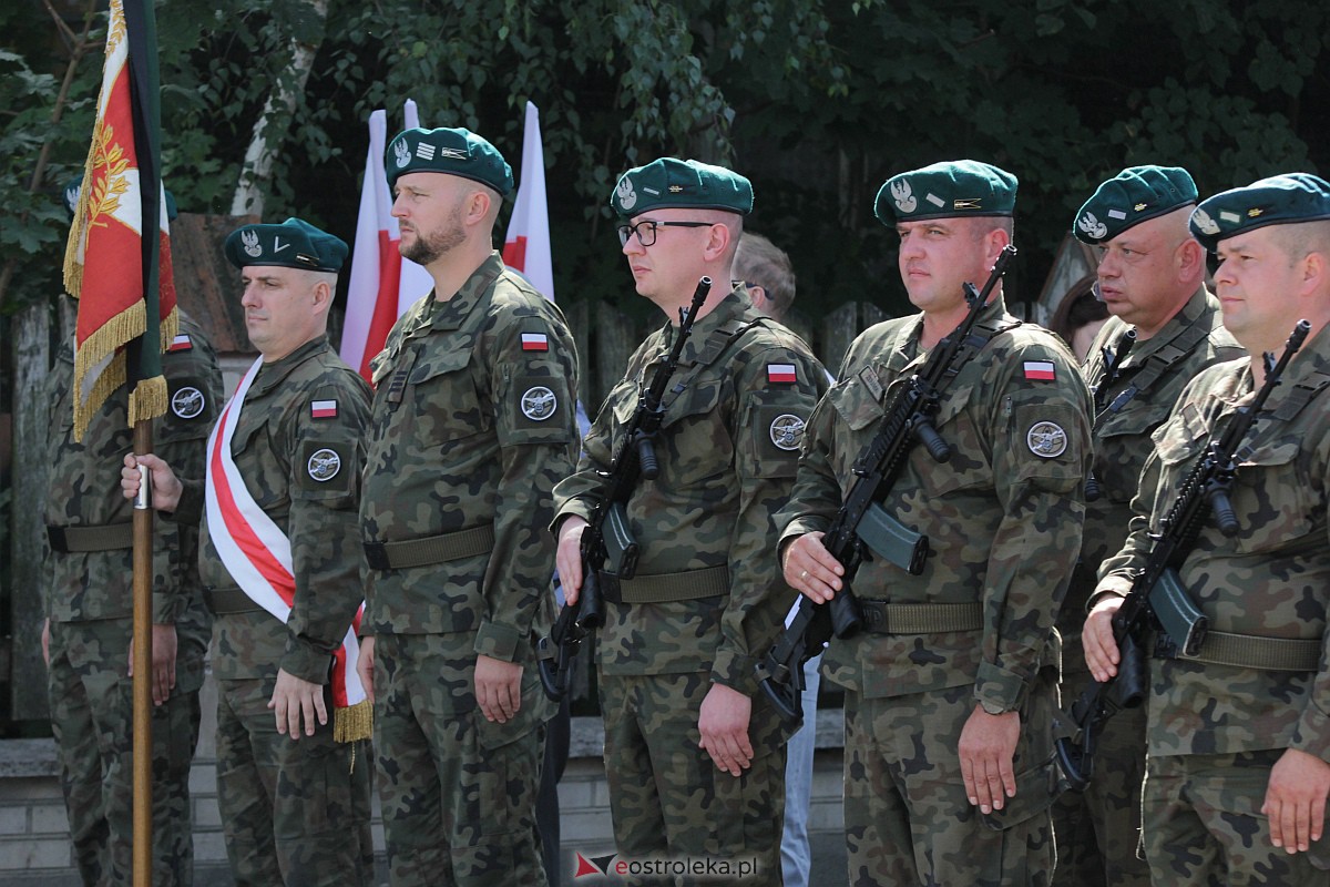 Uroczystość patriotyczna w Laskach Szlacheckich [10.09.2023] - zdjęcie #5 - eOstroleka.pl