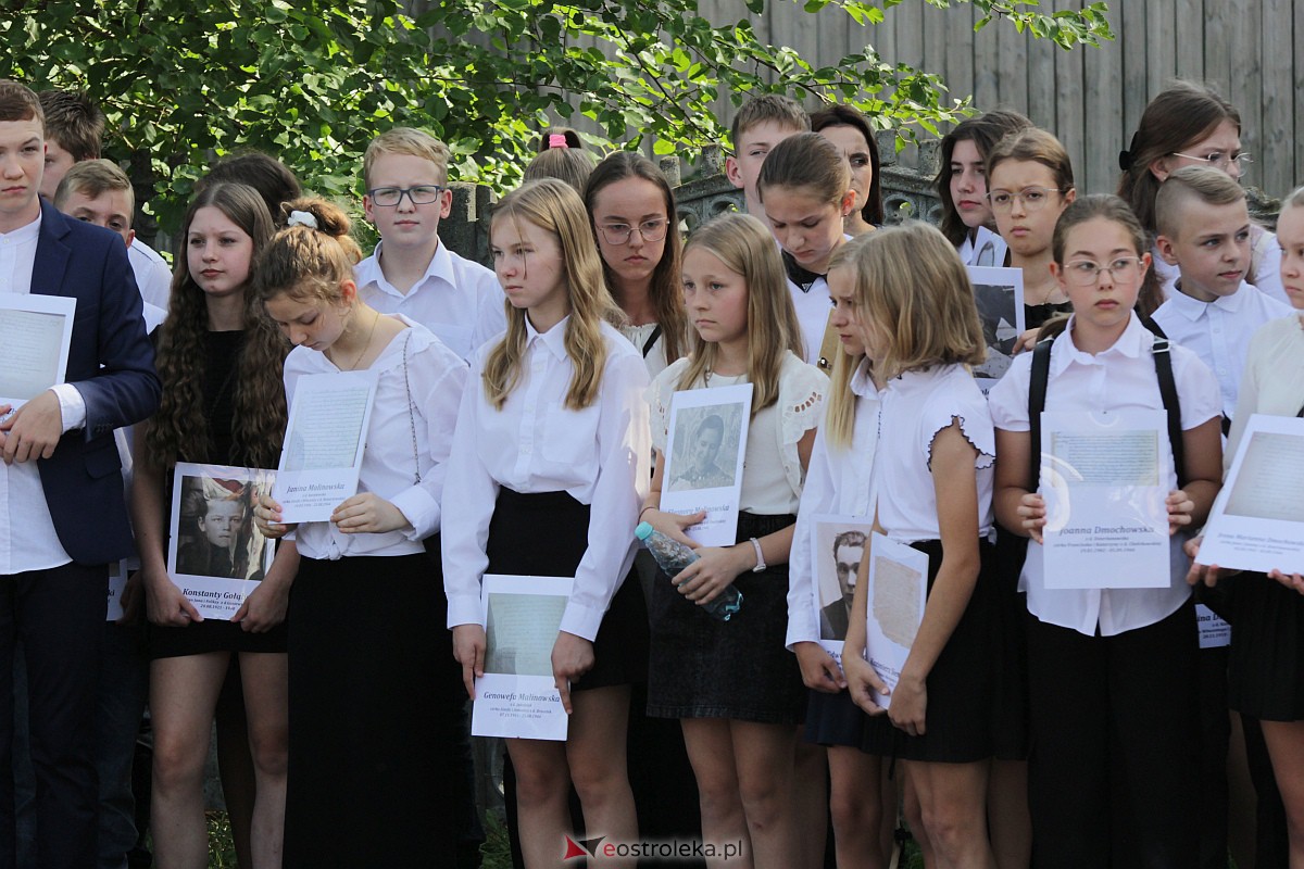 Uroczystość patriotyczna w Laskach Szlacheckich [10.09.2023] - zdjęcie #140 - eOstroleka.pl