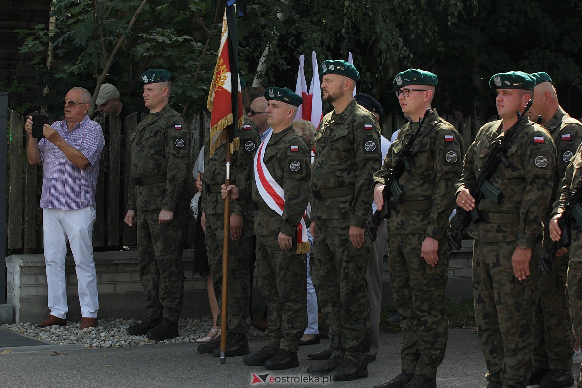 Uroczystość patriotyczna w Laskach Szlacheckich [10.09.2023] - zdjęcie #28 - eOstroleka.pl