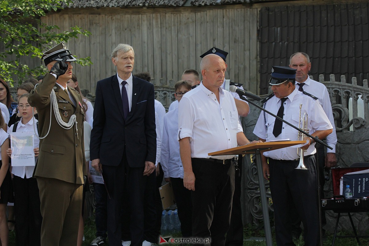 Uroczystość patriotyczna w Laskach Szlacheckich [10.09.2023] - zdjęcie #96 - eOstroleka.pl