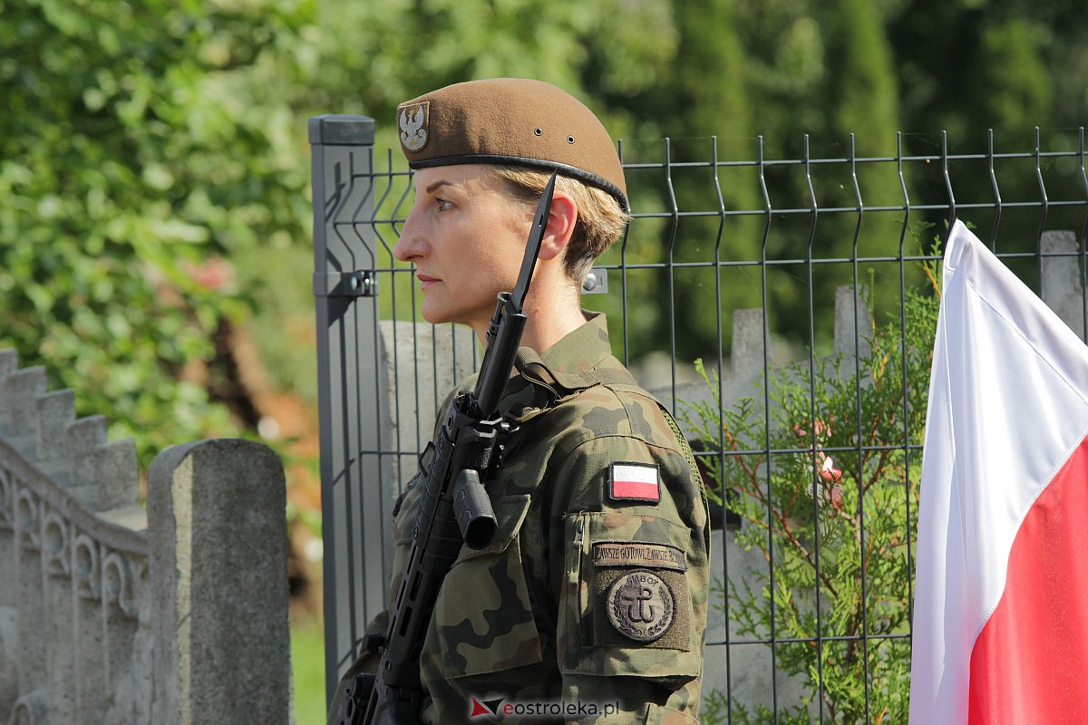Uroczystość patriotyczna w Laskach Szlacheckich [10.09.2023] - zdjęcie #39 - eOstroleka.pl
