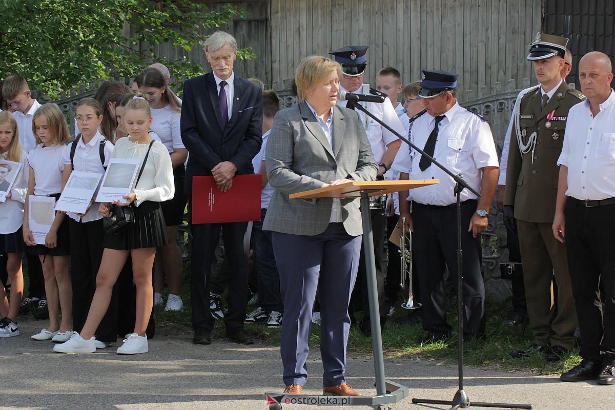 Uroczystość patriotyczna w Laskach Szlacheckich [10.09.2023] - zdjęcie #87 - eOstroleka.pl
