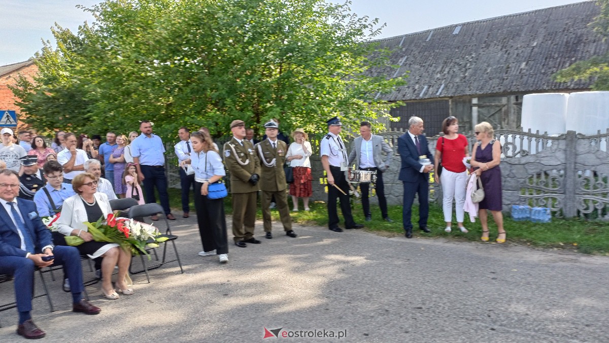 Uroczystość patriotyczna w Laskach Szlacheckich [10.09.2023] - zdjęcie #121 - eOstroleka.pl