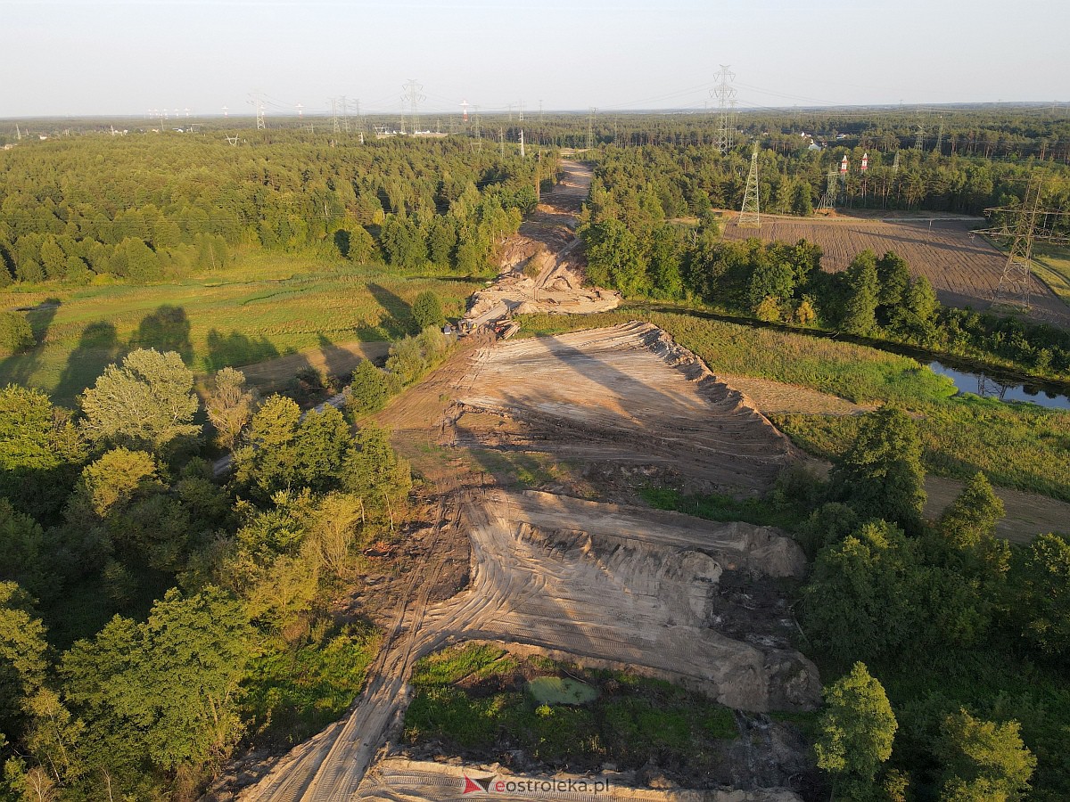 Budowa mostu przez rzekę Narew w Teodorowie [11.09.2023] - zdjęcie #5 - eOstroleka.pl