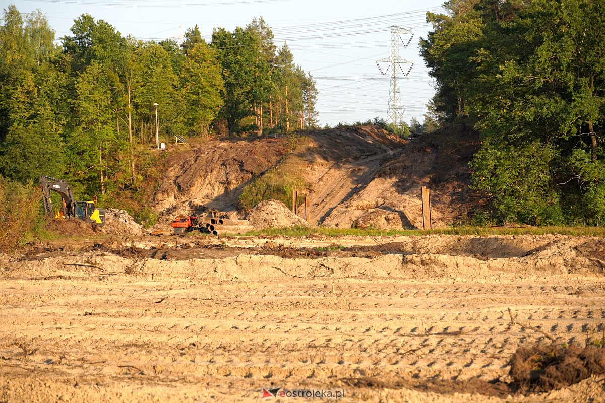 Budowa mostu przez rzekę Narew w Teodorowie [11.09.2023] - zdjęcie #12 - eOstroleka.pl