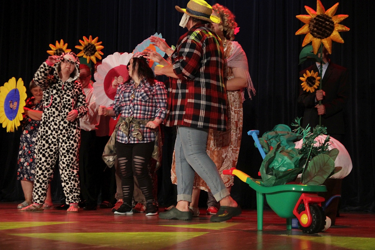 Jubileusz 10-lecia istnienia Środowiskowego Domu Samopomocy w Ostrołęce [12.09.2023] - zdjęcie #37 - eOstroleka.pl