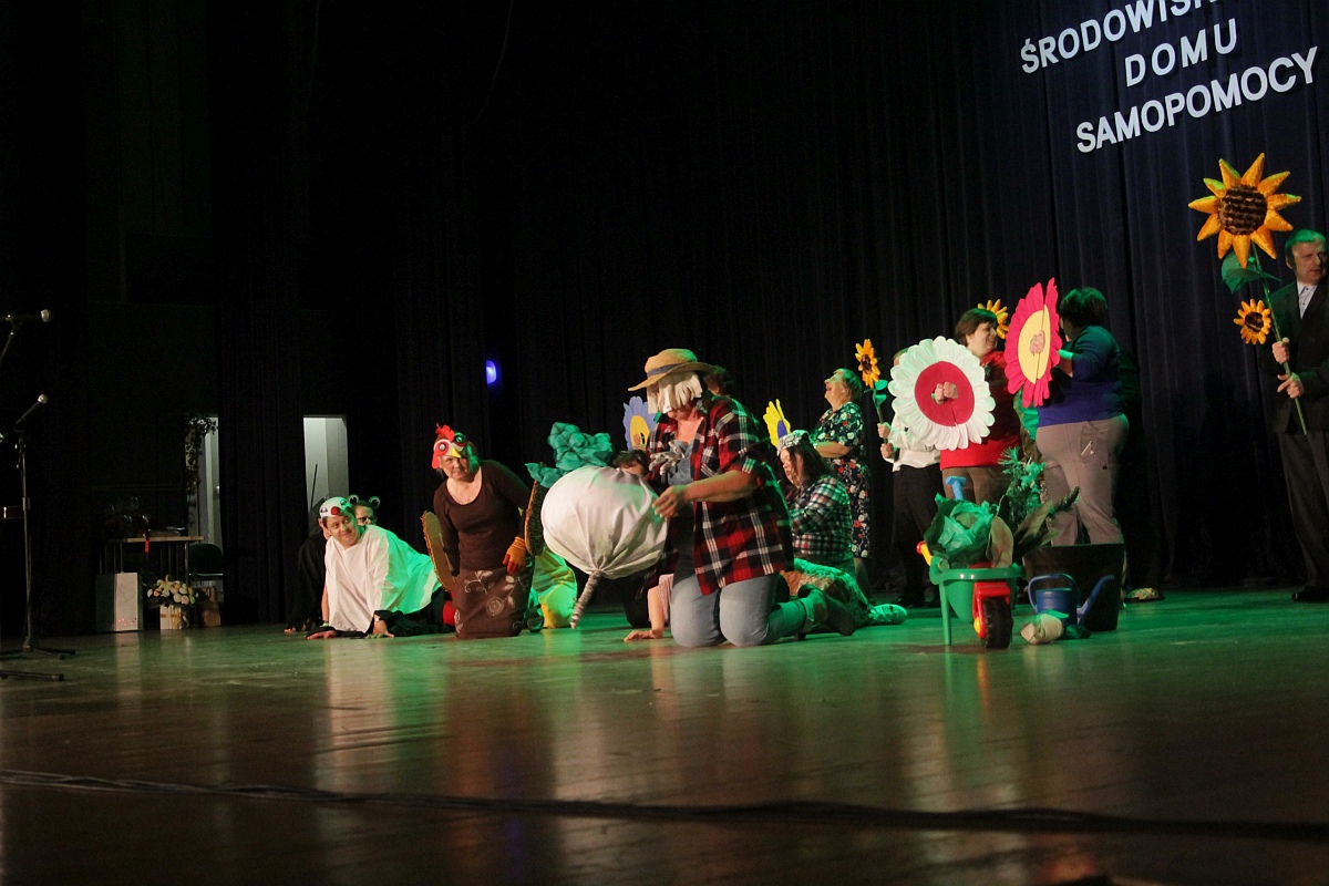 Jubileusz 10-lecia istnienia Środowiskowego Domu Samopomocy w Ostrołęce [12.09.2023] - zdjęcie #19 - eOstroleka.pl