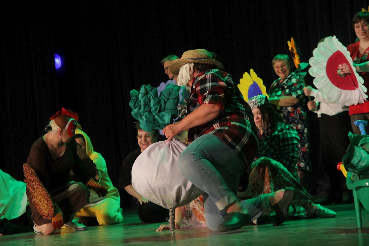 Jubileusz 10-lecia istnienia Środowiskowego Domu Samopomocy w Ostrołęce [12.09.2023] - zdjęcie #18 - eOstroleka.pl