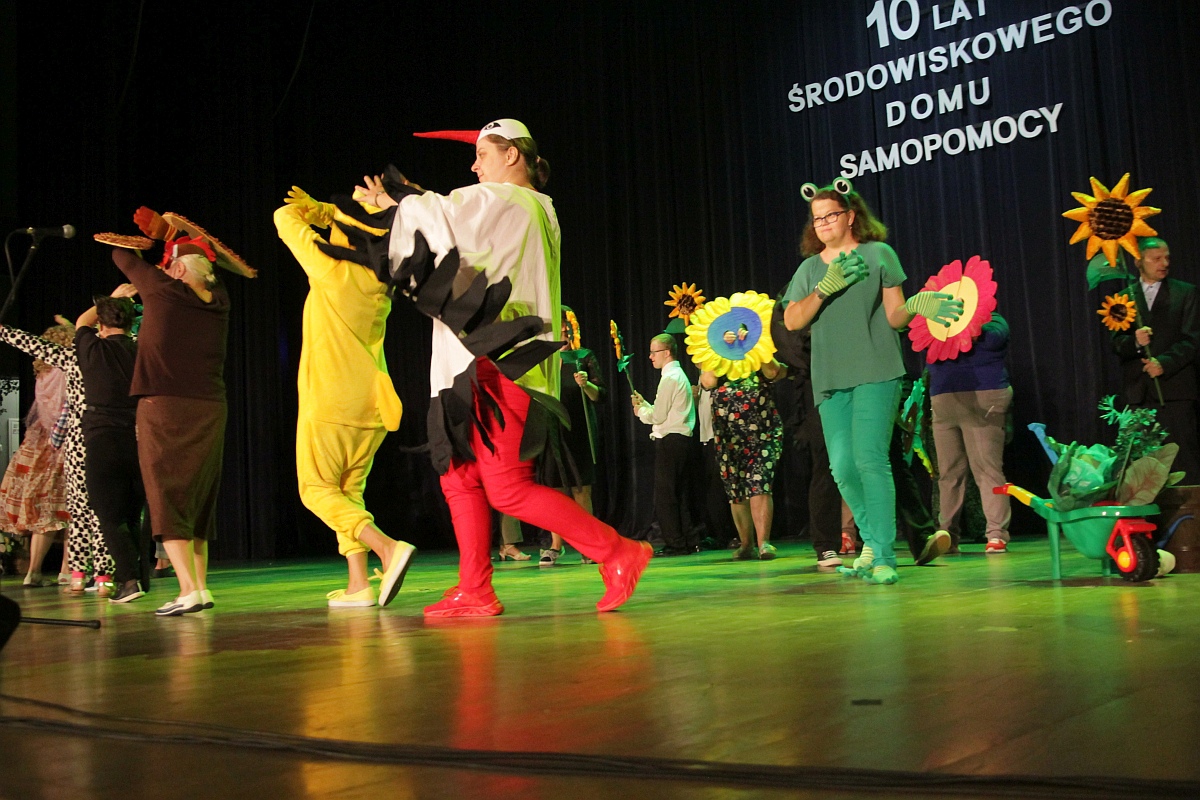 Jubileusz 10-lecia istnienia Środowiskowego Domu Samopomocy w Ostrołęce [12.09.2023] - zdjęcie #11 - eOstroleka.pl