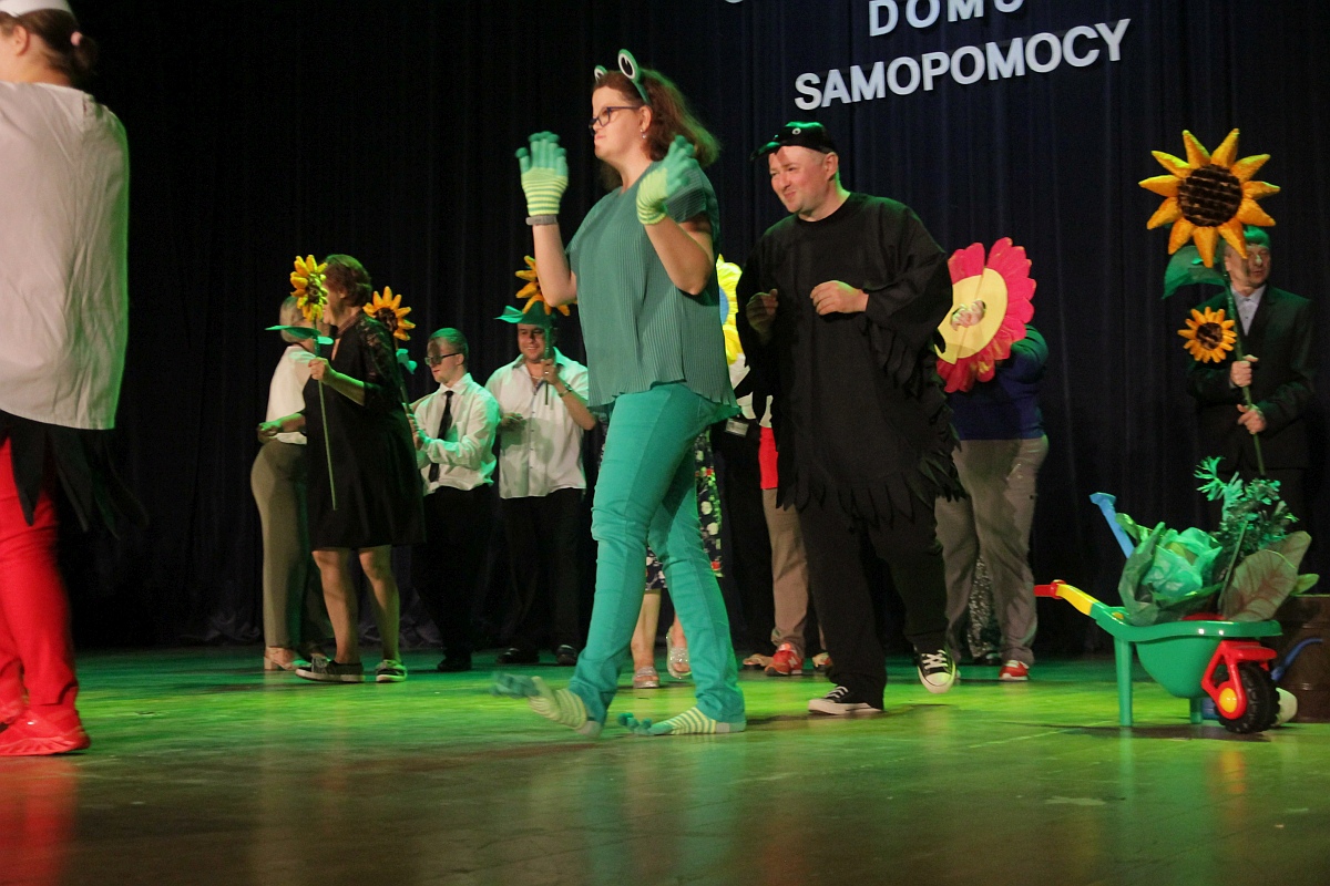 Jubileusz 10-lecia istnienia Środowiskowego Domu Samopomocy w Ostrołęce [12.09.2023] - zdjęcie #10 - eOstroleka.pl