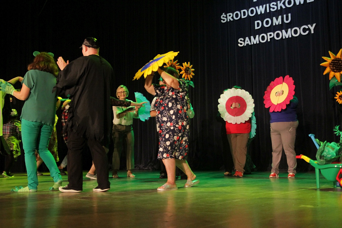 Jubileusz 10-lecia istnienia Środowiskowego Domu Samopomocy w Ostrołęce [12.09.2023] - zdjęcie #9 - eOstroleka.pl