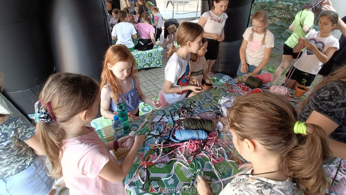 Piknik ekologiczny w “jedynce”. Dzieci uczyły się o ochronie środowiska [13.09.2023] - zdjęcie #37 - eOstroleka.pl