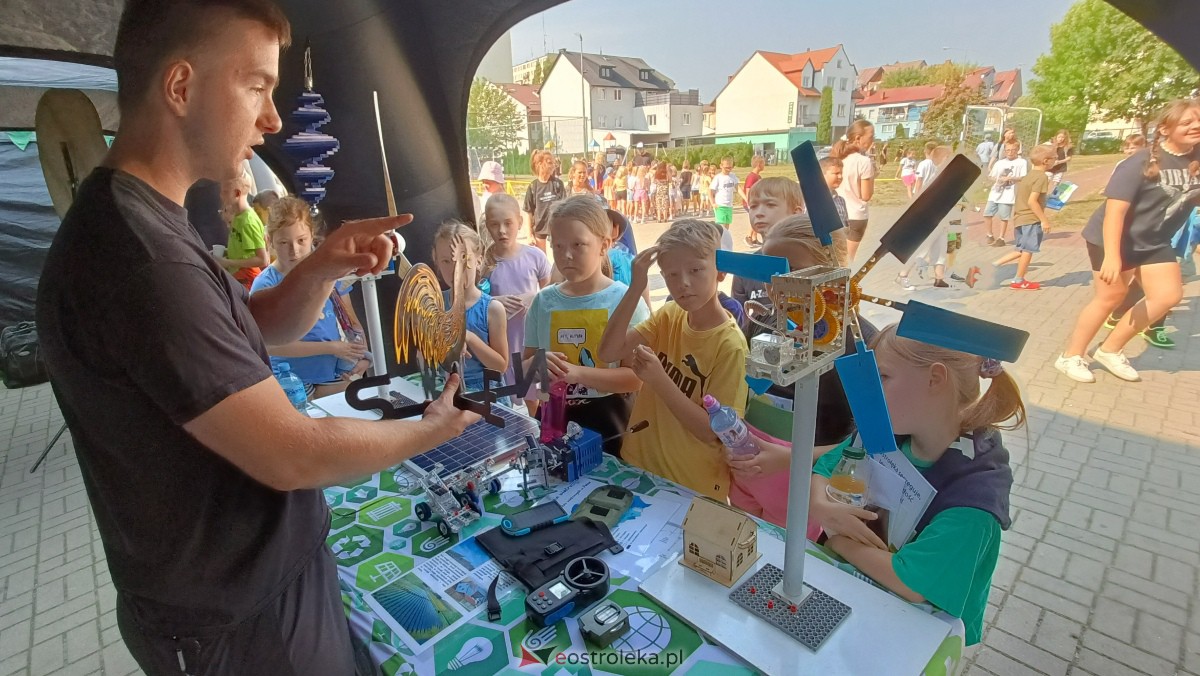 Piknik ekologiczny w “jedynce”. Dzieci uczyły się o ochronie środowiska [13.09.2023] - zdjęcie #44 - eOstroleka.pl