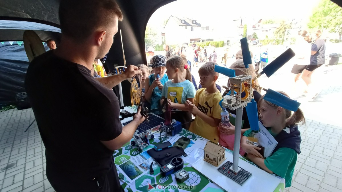 Piknik ekologiczny w “jedynce”. Dzieci uczyły się o ochronie środowiska [13.09.2023] - zdjęcie #43 - eOstroleka.pl