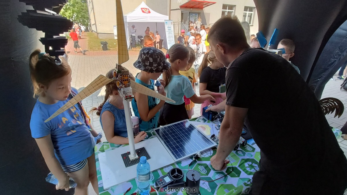 Piknik ekologiczny w “jedynce”. Dzieci uczyły się o ochronie środowiska [13.09.2023] - zdjęcie #38 - eOstroleka.pl
