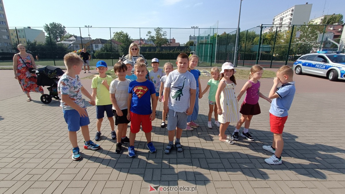 Piknik ekologiczny w “jedynce”. Dzieci uczyły się o ochronie środowiska [13.09.2023] - zdjęcie #23 - eOstroleka.pl
