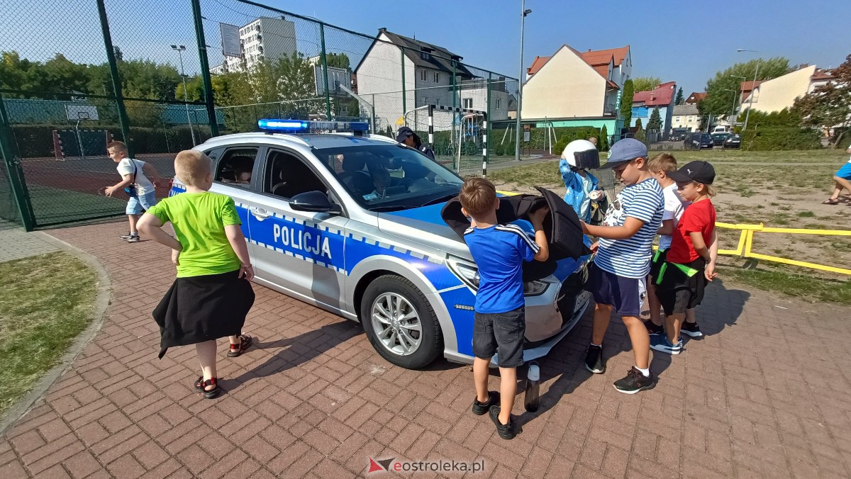 Piknik ekologiczny w “jedynce”. Dzieci uczyły się o ochronie środowiska [13.09.2023] - zdjęcie #14 - eOstroleka.pl