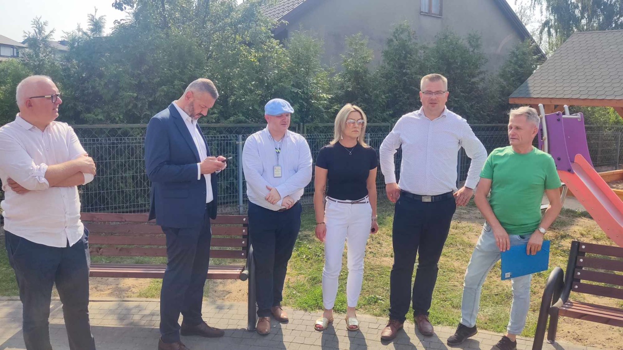 Na “Kwiatowym” powstał pierwszy w Ostrołęce tematyczny plac zabaw [14.09.2023] - zdjęcie #18 - eOstroleka.pl
