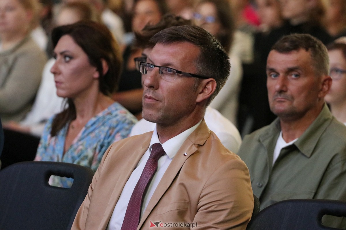 Samorządowa Gala Uczniowska 2023 [14.09.2023] - zdjęcie #236 - eOstroleka.pl