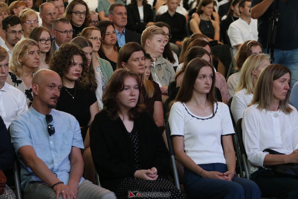 Samorządowa Gala Uczniowska 2023 [14.09.2023] - zdjęcie #210 - eOstroleka.pl
