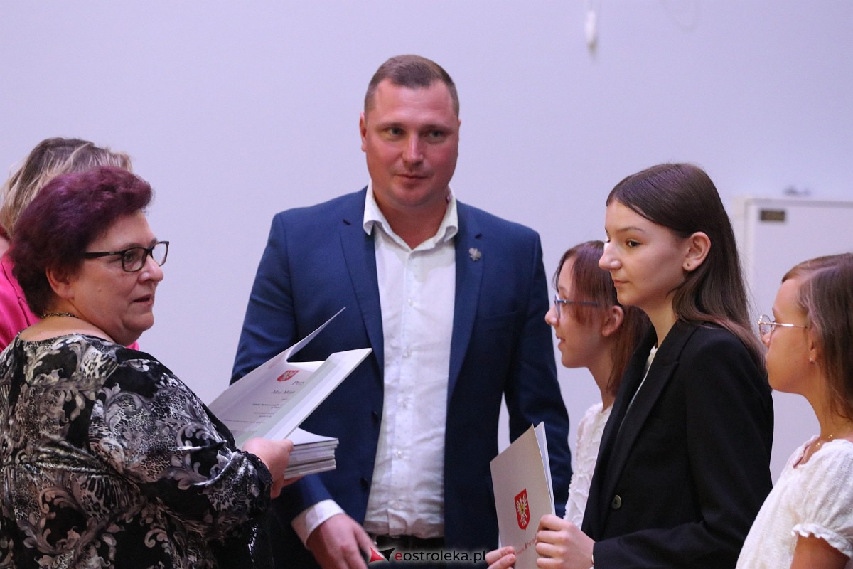 Samorządowa Gala Uczniowska 2023 [14.09.2023] - zdjęcie #186 - eOstroleka.pl