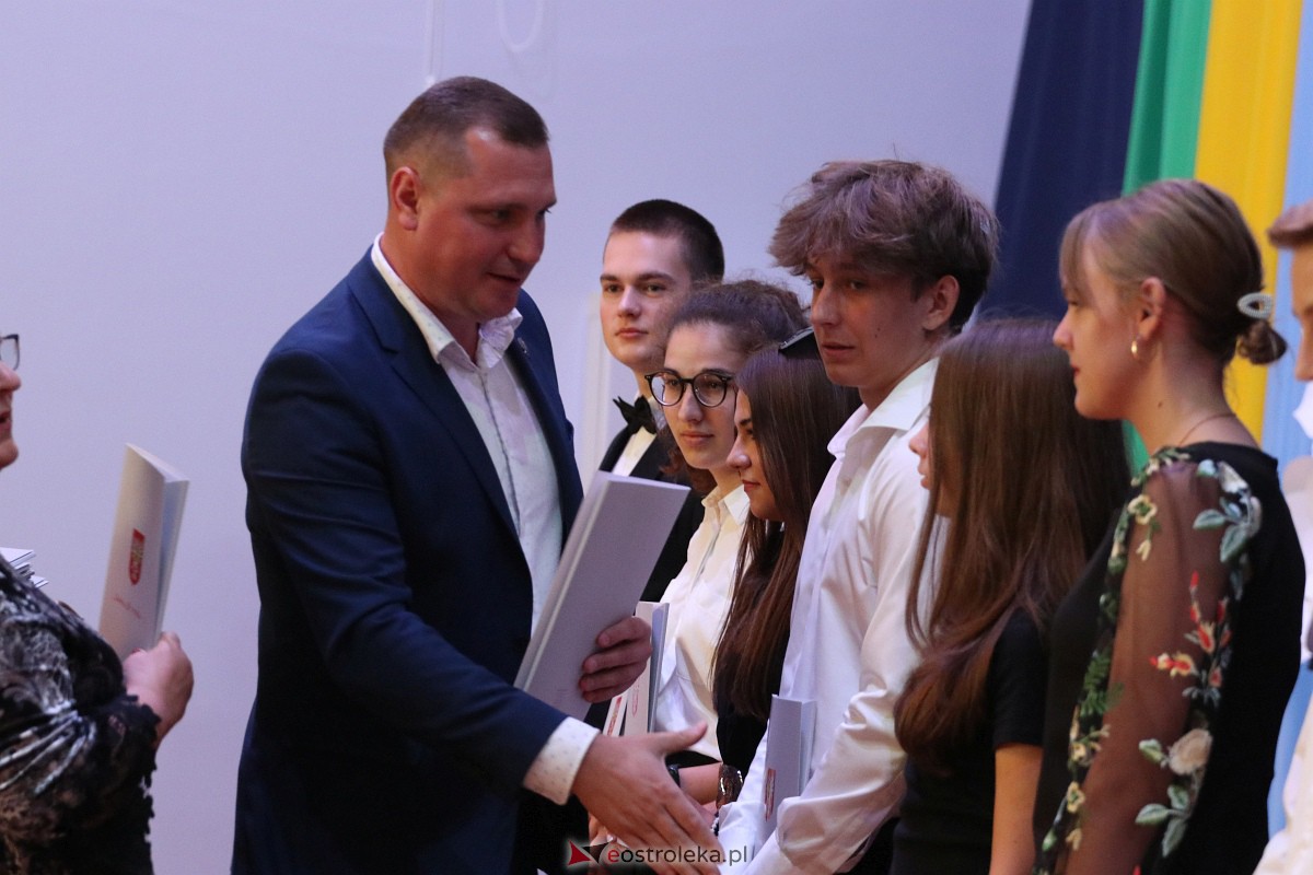 Samorządowa Gala Uczniowska 2023 [14.09.2023] - zdjęcie #123 - eOstroleka.pl