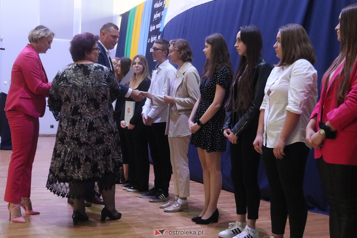 Samorządowa Gala Uczniowska 2023 [14.09.2023] - zdjęcie #195 - eOstroleka.pl