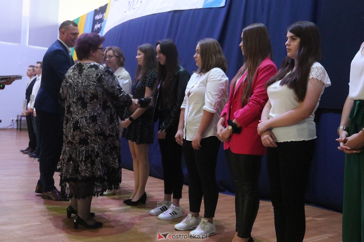 Samorządowa Gala Uczniowska 2023 [14.09.2023] - zdjęcie #193 - eOstroleka.pl