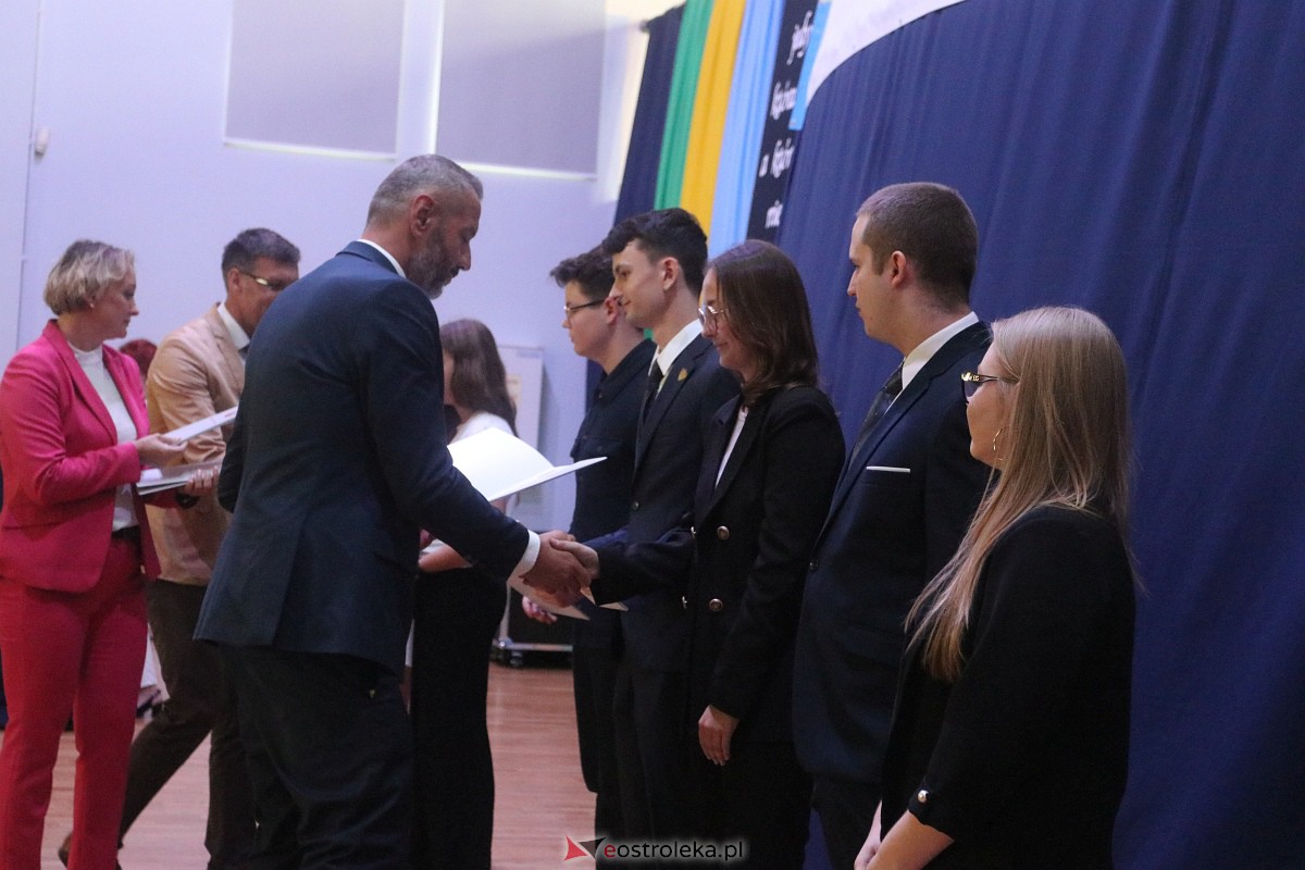 Samorządowa Gala Uczniowska 2023 [14.09.2023] - zdjęcie #167 - eOstroleka.pl