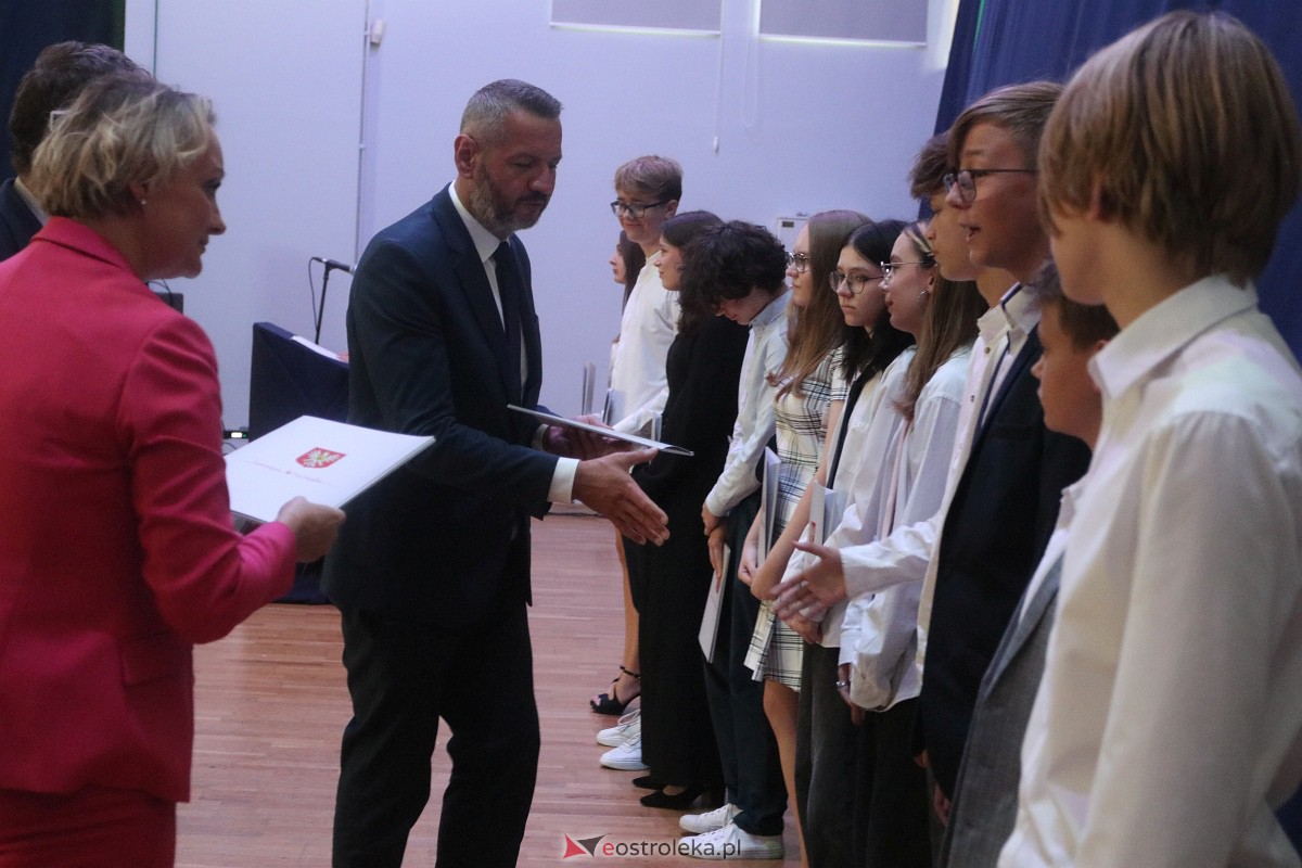 Samorządowa Gala Uczniowska 2023 [14.09.2023] - zdjęcie #16 - eOstroleka.pl