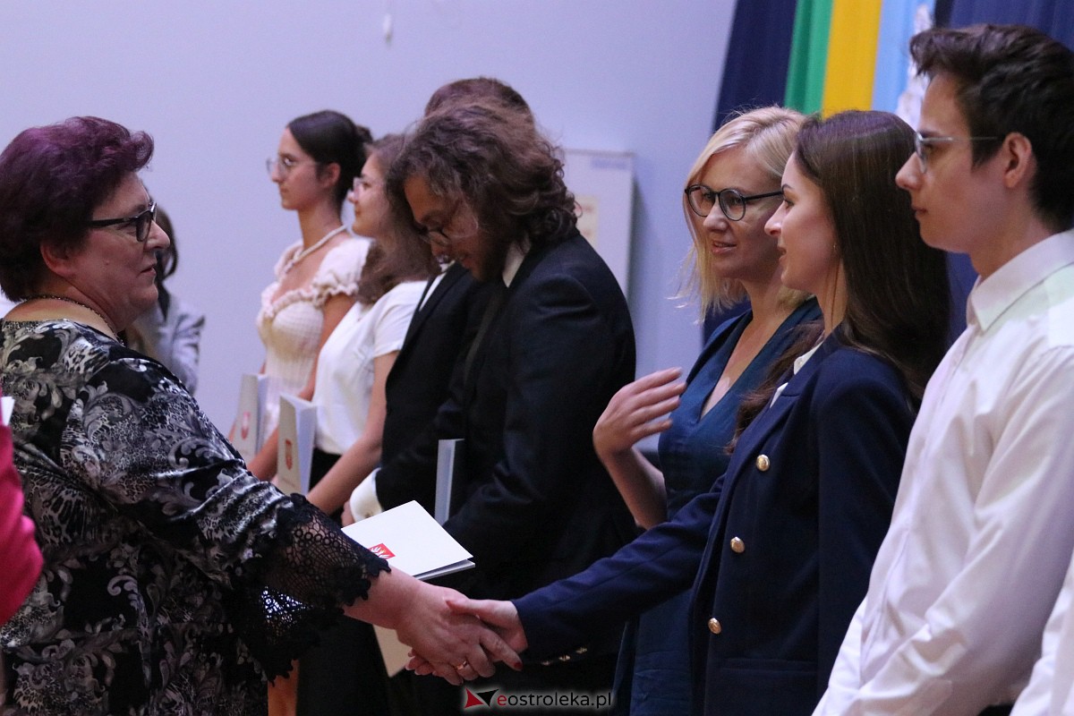 Samorządowa Gala Uczniowska 2023 [14.09.2023] - zdjęcie #77 - eOstroleka.pl