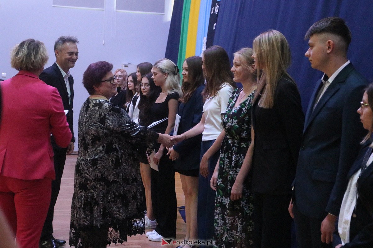 Samorządowa Gala Uczniowska 2023 [14.09.2023] - zdjęcie #43 - eOstroleka.pl