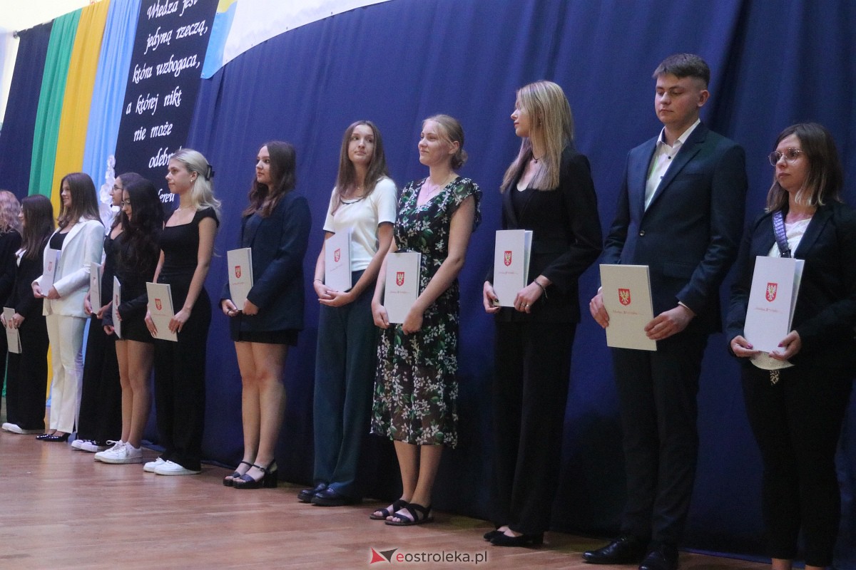 Samorządowa Gala Uczniowska 2023 [14.09.2023] - zdjęcie #33 - eOstroleka.pl