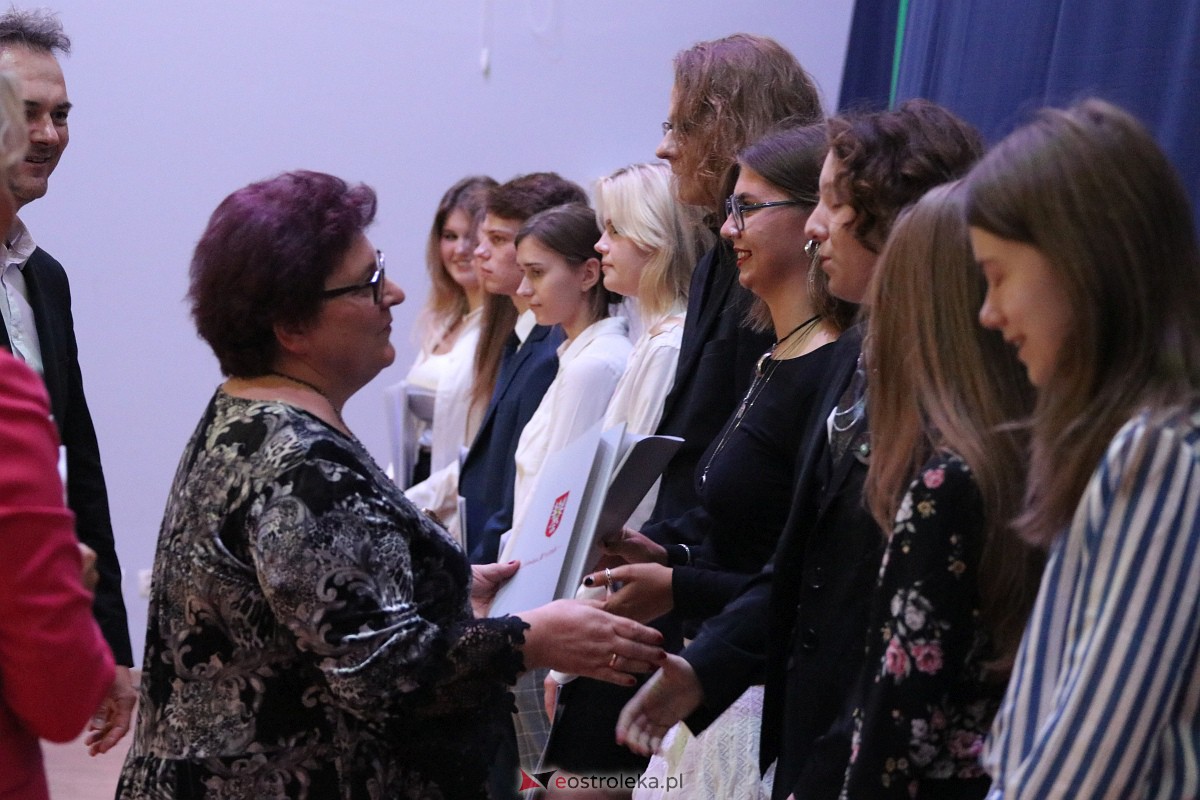 Samorządowa Gala Uczniowska 2023 [14.09.2023] - zdjęcie #15 - eOstroleka.pl