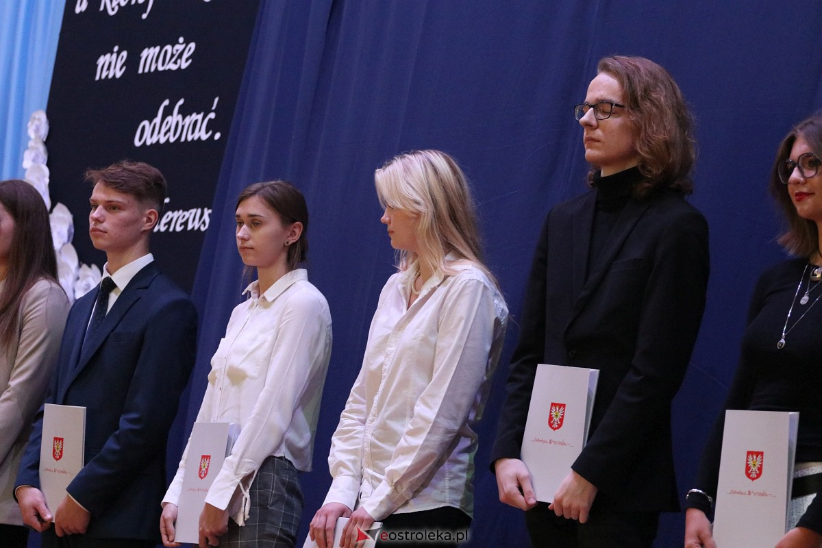 Samorządowa Gala Uczniowska 2023 [14.09.2023] - zdjęcie #3 - eOstroleka.pl