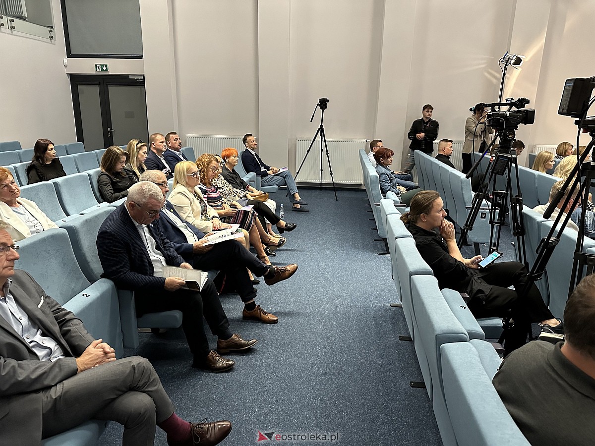 Konferencja w Kadzidle: Fundusze europejskie szansą dla subregionu ostrołęckiego [15.09.2023] - zdjęcie #11 - eOstroleka.pl